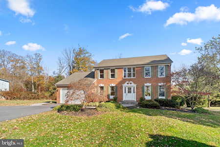 2713 Gillis Rd Mount Airy, MD 21771