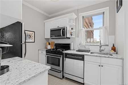 90 Bryant Ave #Abbey-6A White Plains, NY 10605