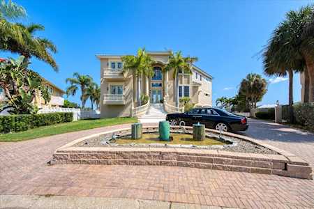 6025 Kipps Colony Dr E Gulfport, FL 33707