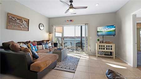 803 W Harbour Towne Dr Lake Ozark, MO 65049