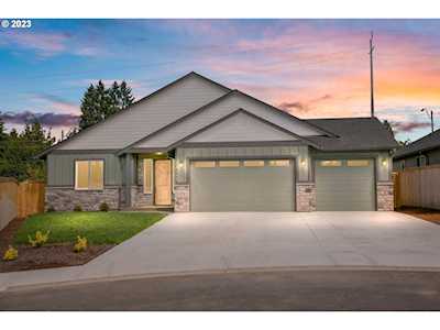 2938 NE 3rd CIR Battle Ground, WA 98604