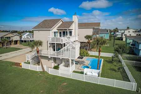 13663 Mutiny Lane Galveston, TX 77554