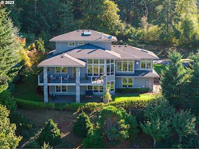 15325 S Burkstrom RD Oregon City, OR 97045
