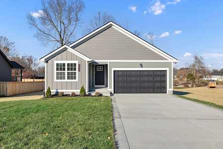 1212 Shaylee Dr Springfield, TN 37172