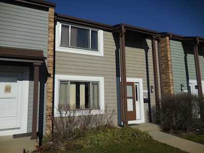 1514 Clearwater Dr Wheeling, IL 60090