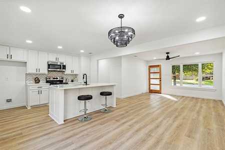 2015 Southridge Drive Arlington, TX 76010