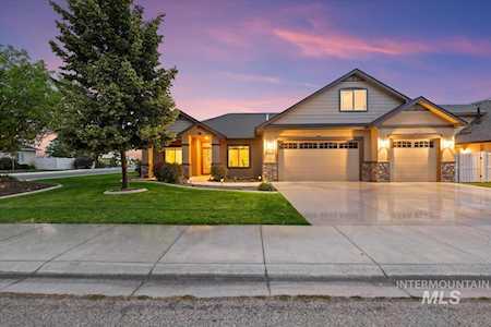 4020 E Pine Bluff Drive Meridian, ID 83642