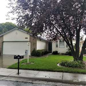 8308 Willowcourt Dr Garden City, ID 83714