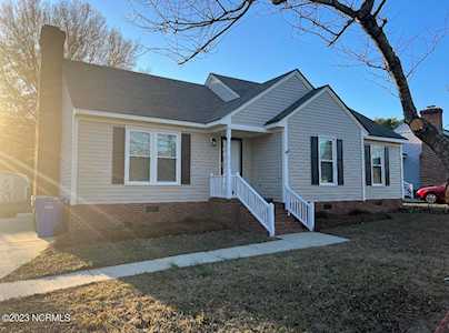 2839 Springflower Dr N Wilson, NC 27896
