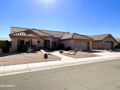 14201 W Robertson Dr Sun City West, AZ 85375