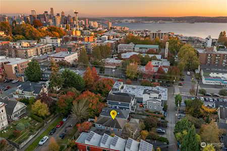 1517 1st Ave W Seattle, WA 98119