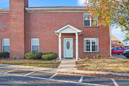 3185 Mapleleaf Square Lexington, KY 40509