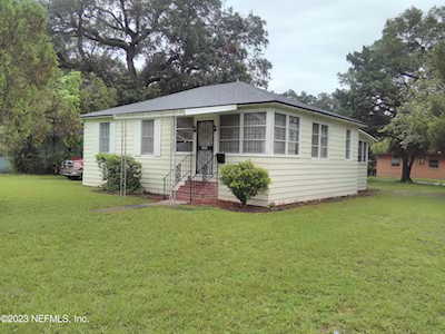 1647 E 14th ST Jacksonville, FL 32206