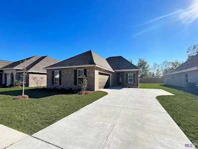 38409 Parliament Dr Prairieville, LA 70769