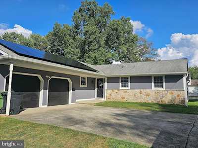 1804 W West Point Dr Cherry Hill, NJ 08003