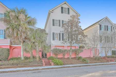 207 Wentworth Street Charleston, SC 29401