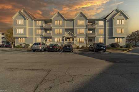 4 Harbor Watch Dr #512 Chesapeake, VA 23320