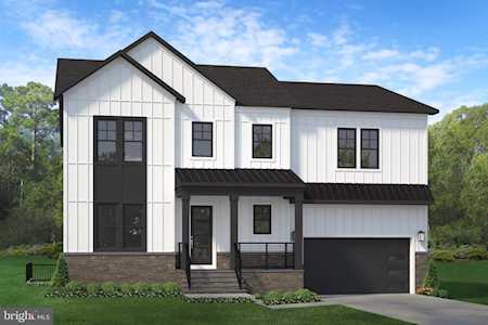 417 Echols St SE Vienna, VA 22180