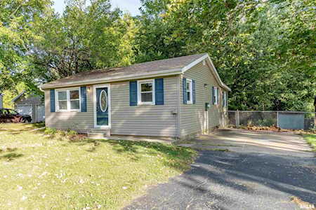 403 Hope St Washington, IL 61571
