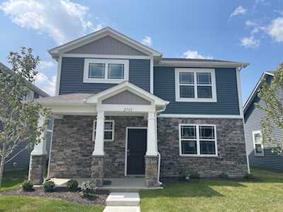 2738 Lamar Dr Whitestown, IN 46075