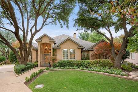 2884 Oakbriar Trail Fort Worth, TX 76109