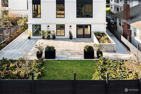 1406 3rd Ave W #102 Seattle, WA 98119