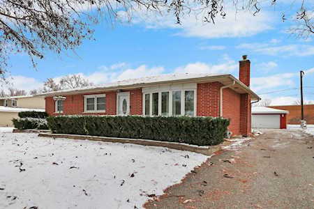 37843 N Academy Dr Lake Villa, IL 60046