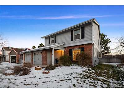 8067 S Quince Cir Centennial, CO 80112