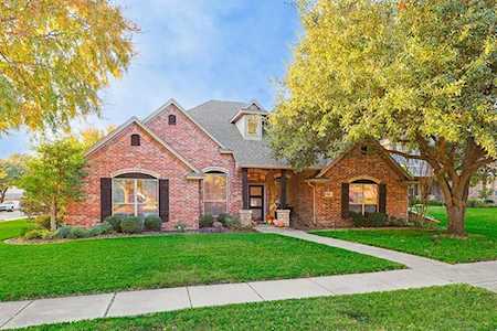 3401 Austin Court Hurst, TX 76054
