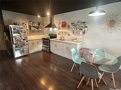 94-1056 PAHA Place #M5 Waipahu, HI 96797
