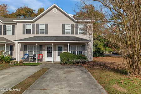 100 Croatan Ct Jacksonville, NC 28546