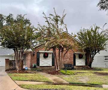 12514 Woodthorpe Ln Houston, TX 77024