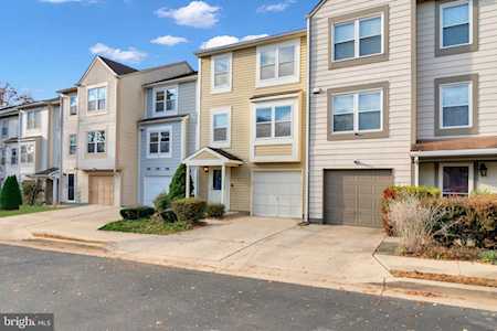 11212 White Barn Ct Gaithersburg, MD 20879