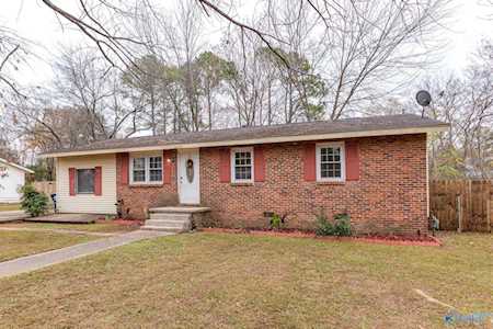 2406 NW NW Halmac Drive Huntsville, AL 35810