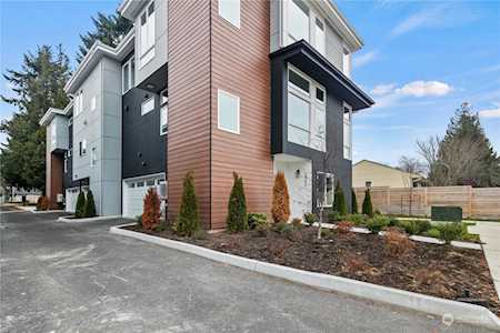 2800 NE 12th St Renton, WA 98056
