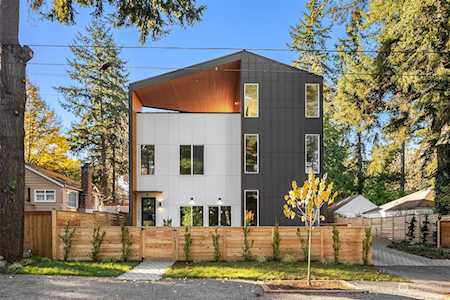 12521 12th Ave NE Seattle, WA 98125
