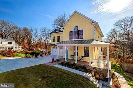 2424 Forest Glen Rd Silver Spring, MD 20910