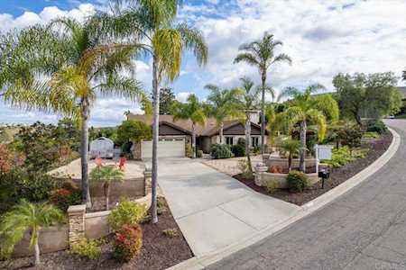1101 La Sombra Drive San Marcos, CA 92078
