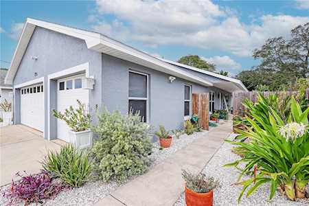 215 W Klosterman Rd Tarpon Springs, FL 34689
