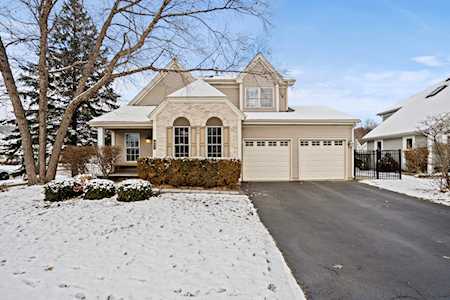 601 Delaware Ln Elk Grove Village, IL 60007