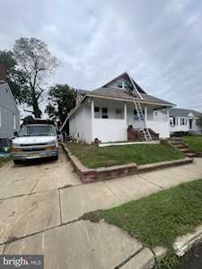 37 S Oak Ave Mount Ephraim, NJ 08059
