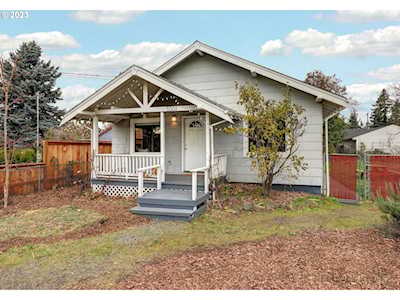 5501 SE Flavel DR Portland, OR 97206