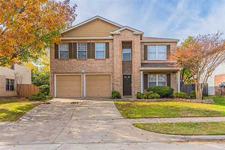 6750 Ambercrest Drive Arlington, TX 76002