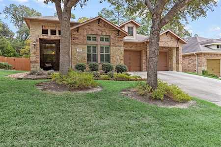 2407 E Village Green Circle Conroe, TX 77304