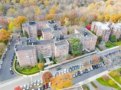 235 Garth Rd #E6A Scarsdale, NY 10583