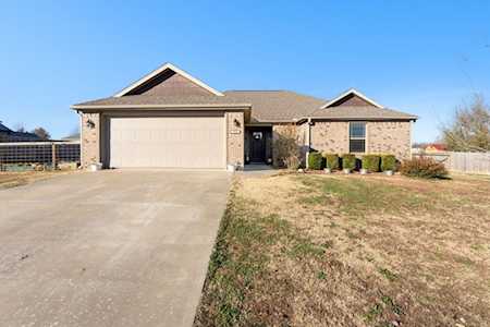 975 Washburn Dr Pea Ridge, AR 72751