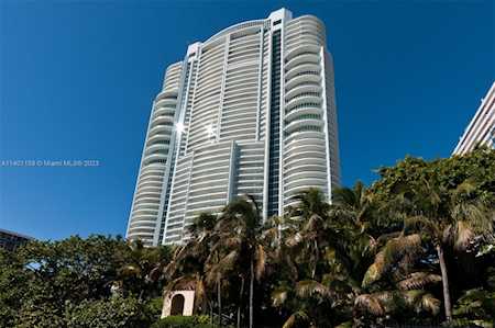 1643 Brickell Ave #805 Miami, FL 33129