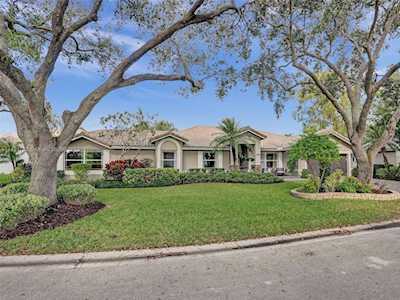 9001 NW 53rd Mnr Coral Springs, FL 33067