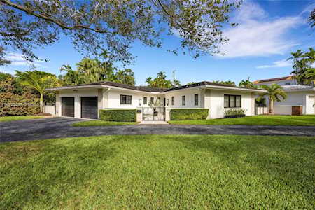 605 Blue Rd Coral Gables, FL 33146