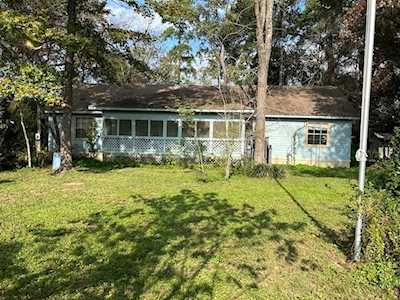 8118 Ginger Dr Spring, TX 77389